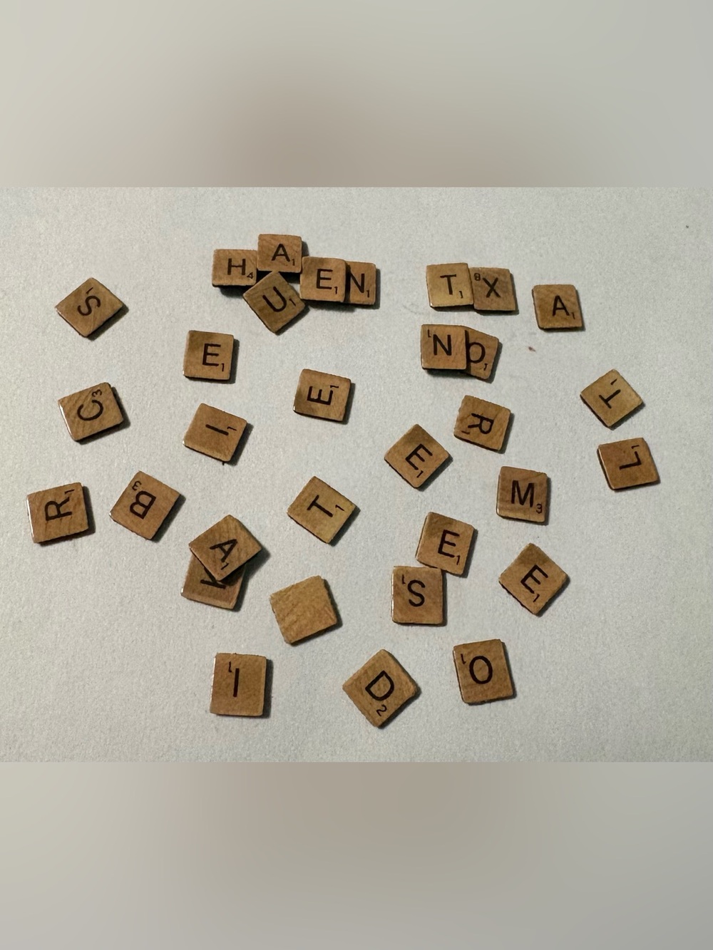 1999 Hasbro Mini Scrabble Key Chain - Picture 6 of 9